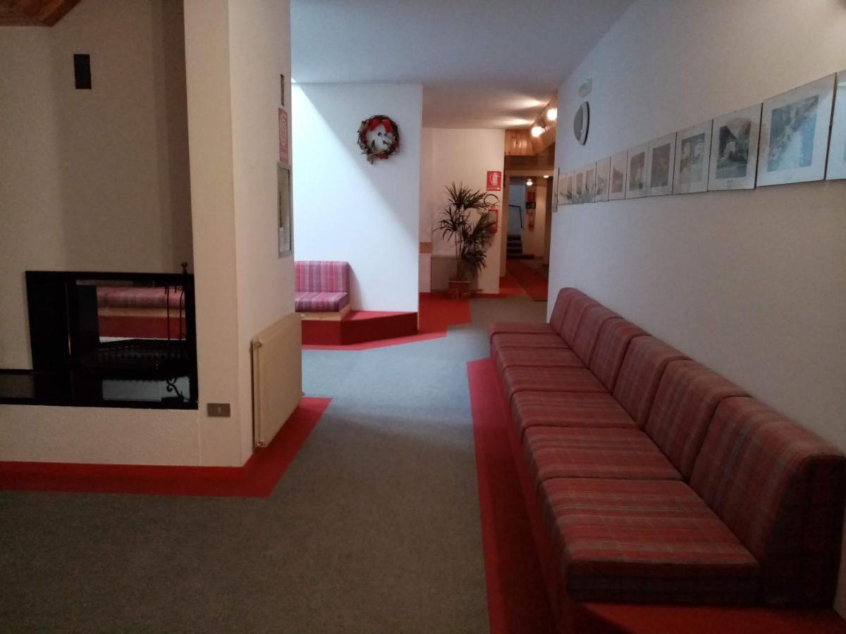 Comodo Alloggio Con Accesso Diretto Alle Piste 圣卡特琳娜瓦尔夫 外观 照片