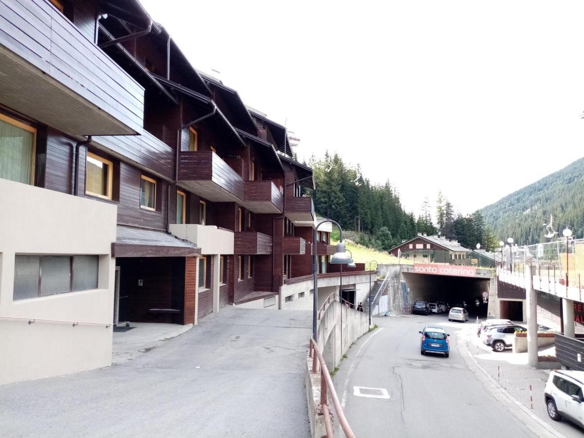 Comodo Alloggio Con Accesso Diretto Alle Piste 圣卡特琳娜瓦尔夫 外观 照片