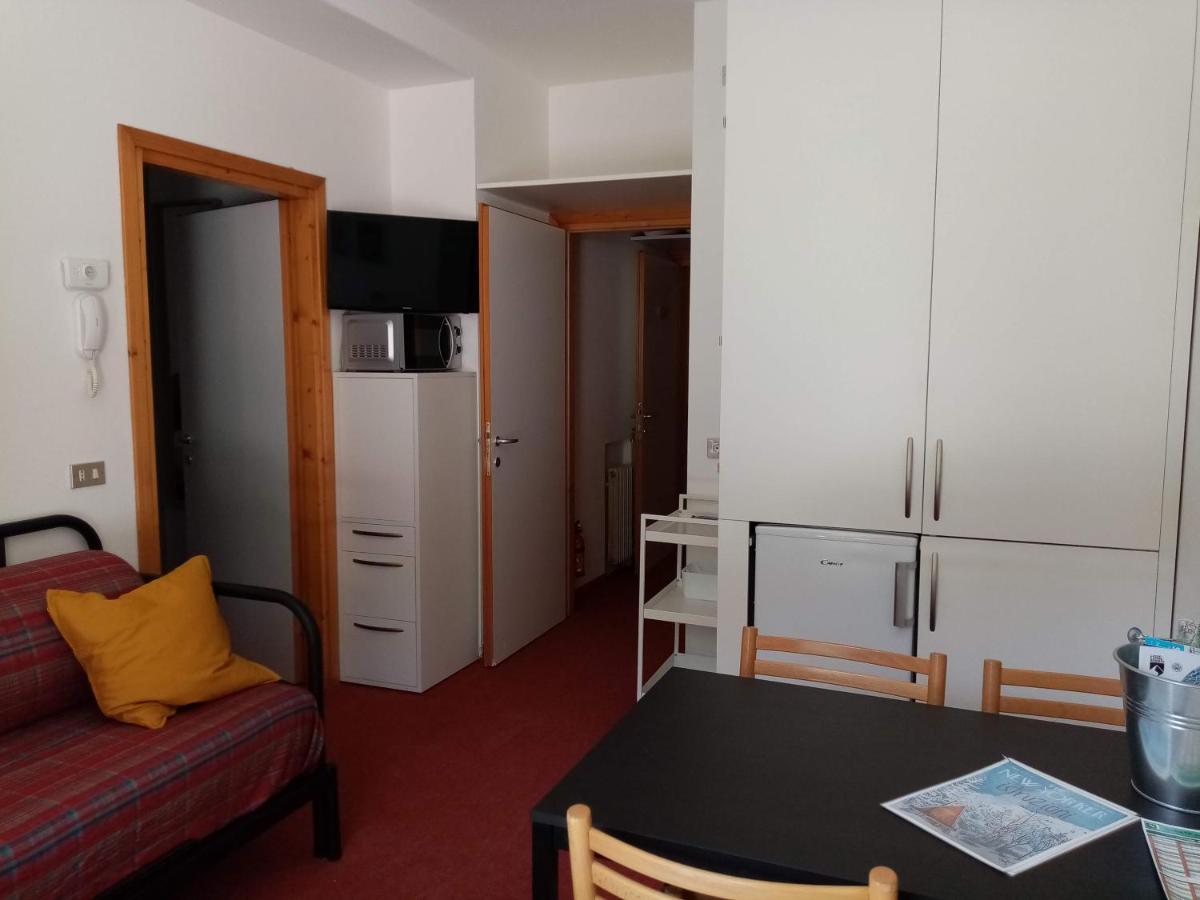 Comodo Alloggio Con Accesso Diretto Alle Piste 圣卡特琳娜瓦尔夫 外观 照片